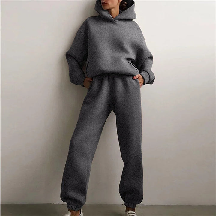 Cozy Up in Style Women's Autumn Tracksuit