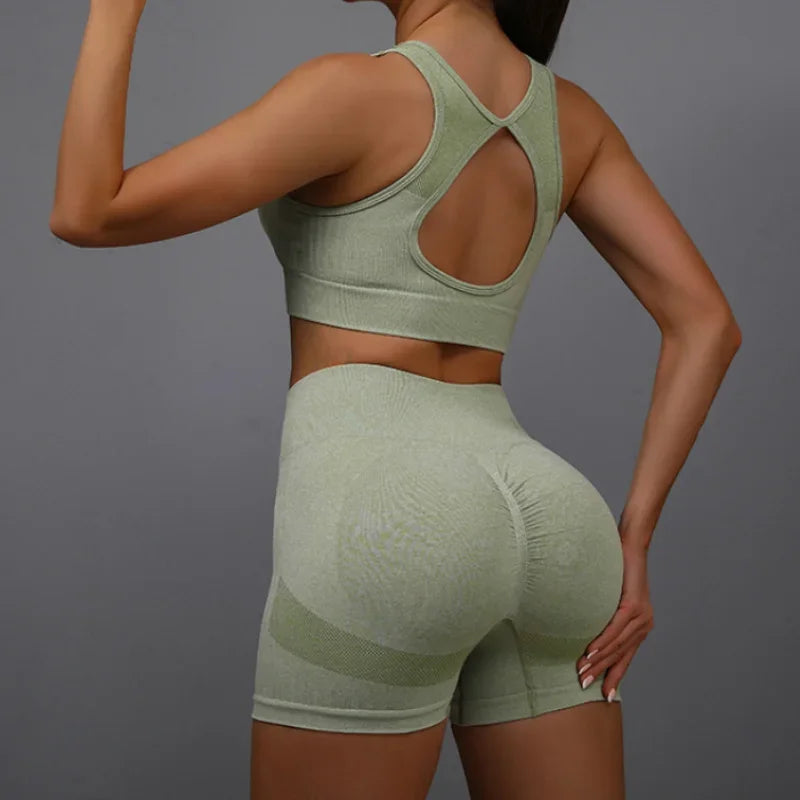 Breathable & Lifting Yoga Set for Women